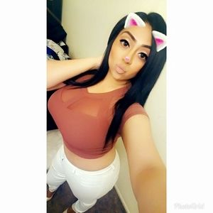 Meet your Posher, Neli